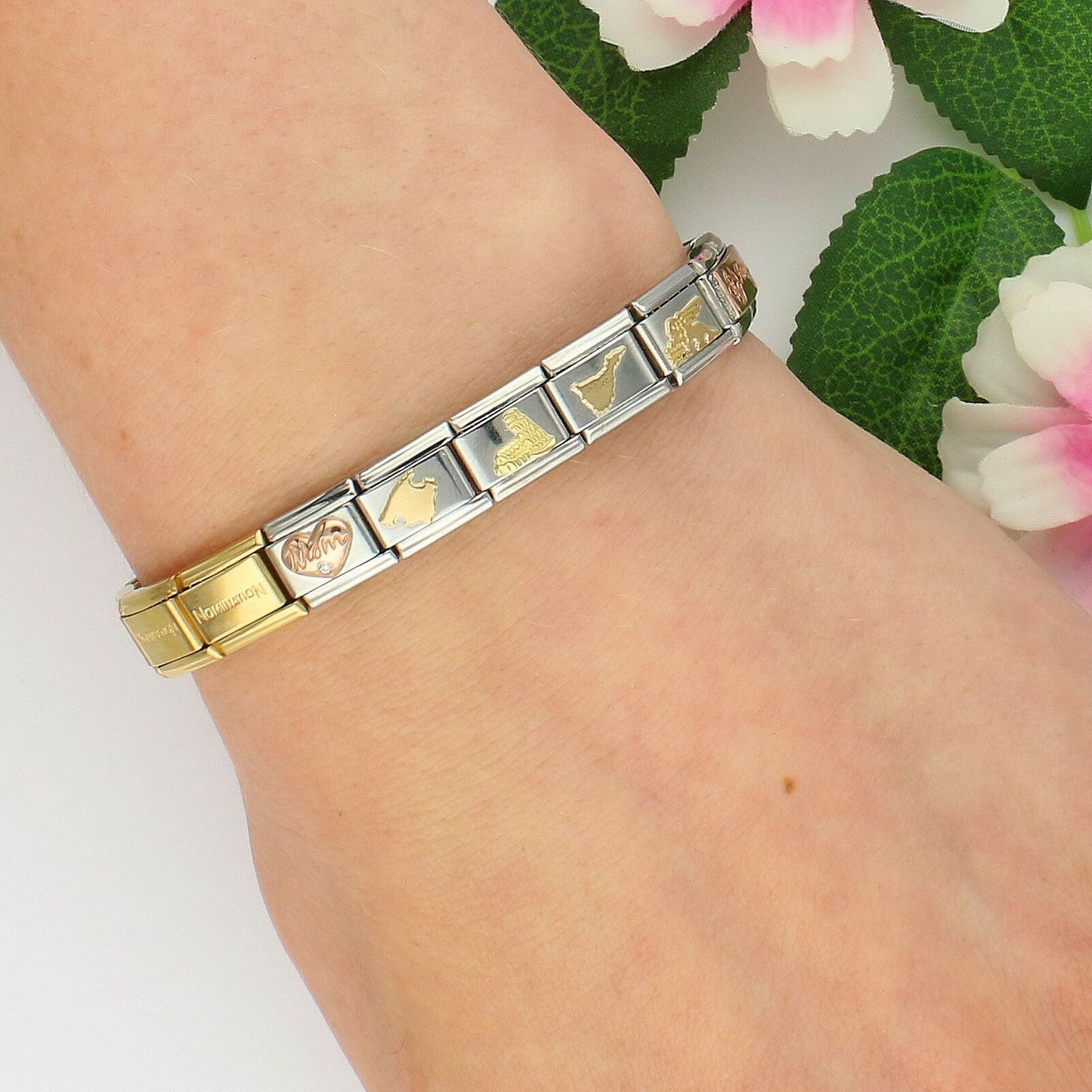 nomination-link-18k-gold-majorka-030128-11-classic-composable.jpg.png